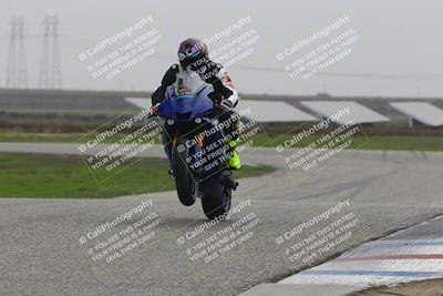 media/Nov-30-2025-TrackDaz (Sun) [[d8b22663df]]/B Group/Session 5 (Wheelie Bump)/